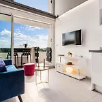 Le Bocca Port Nature - Vue - Coursive - Parking - Clim - Village Naturiste アパート *
